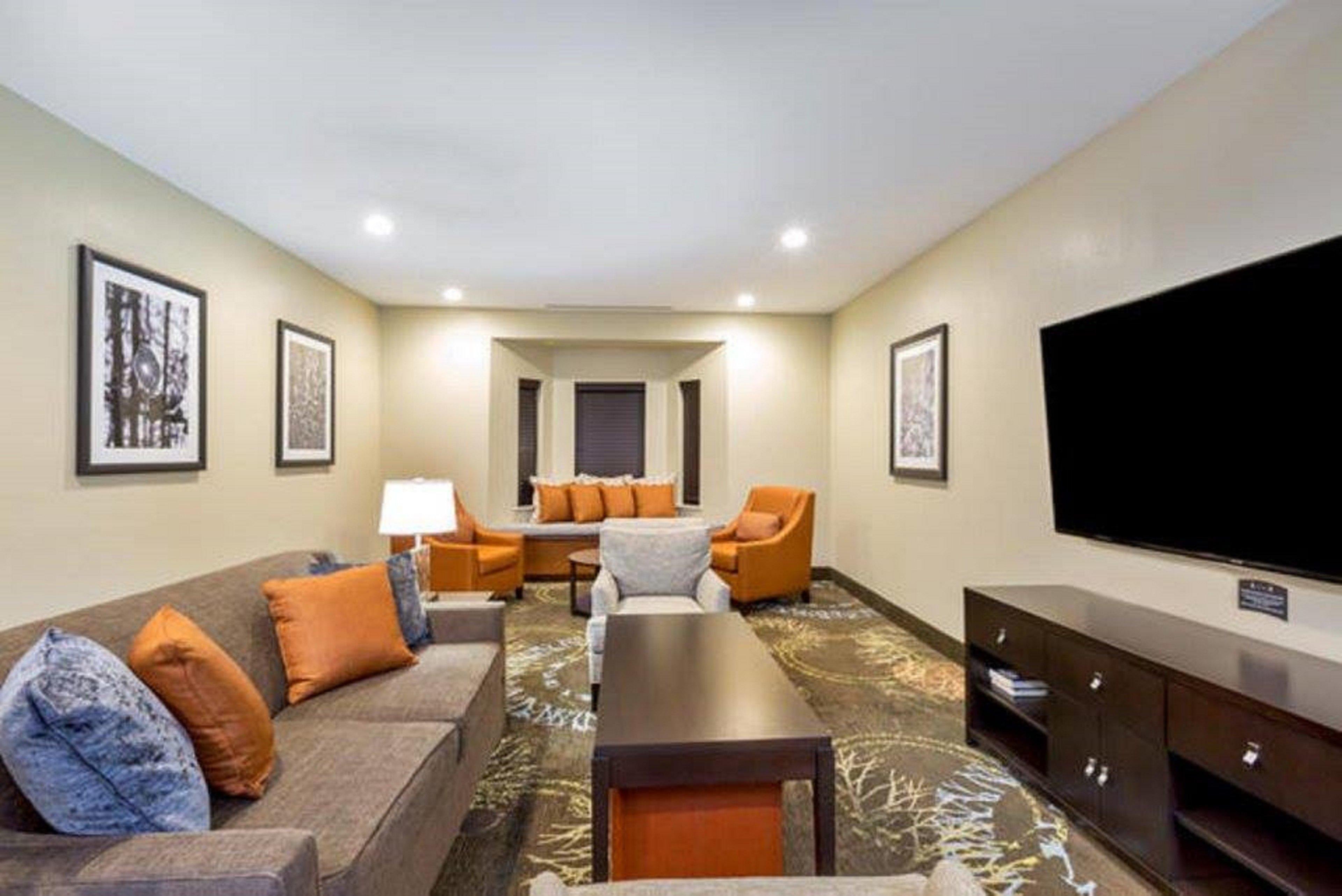 Hotel Staybridge By Ihg 3*
